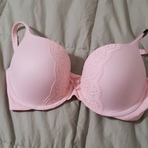 Victoria's Secret Body by Victoria bra
